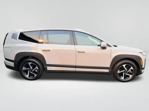 More photos of 2026 Hyundai IONIQ 9 SE at Auburn Hyundai, WA