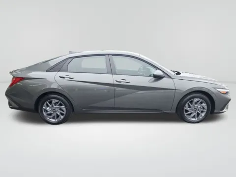 More photos of 2025 Hyundai Elantra Hybrid Blue at Auburn Hyundai, WA