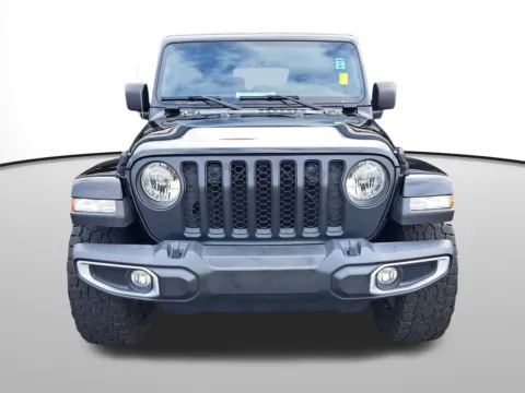 Photos of 2023 Jeep Gladiator Overland for sale in Auburn, WA at Auburn Hyundai