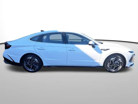 More photos of 2026 Hyundai Sonata SEL Sport at Auburn Hyundai, WA