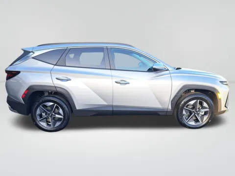 More photos of 2026 Hyundai Tucson Hybrid SEL at Auburn Hyundai, WA