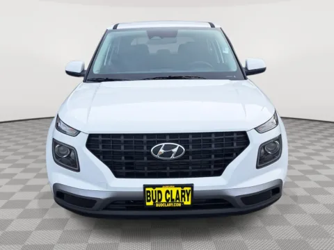 Photos of 2026 Hyundai Venue SE for sale in Auburn, WA at Auburn Hyundai