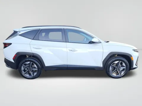 More photos of 2026 Hyundai Tucson Hybrid SEL at Auburn Hyundai, WA