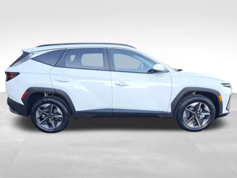 More photos of 2026 Hyundai Tucson Hybrid SEL at Bud Clary Auburn Hyundai, WA