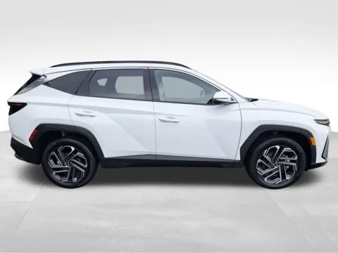 More photos of 2026 Hyundai Tucson Hybrid Limited at Bud Clary Auburn Hyundai, WA