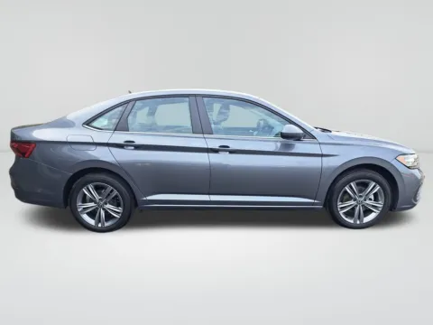 More photos of 2024 Volkswagen Jetta 1.5T SE at Auburn Hyundai, WA