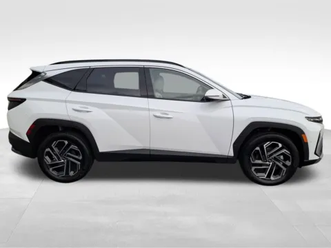 More photos of 2026 Hyundai Tucson Hybrid Limited at Bud Clary Auburn Hyundai, WA