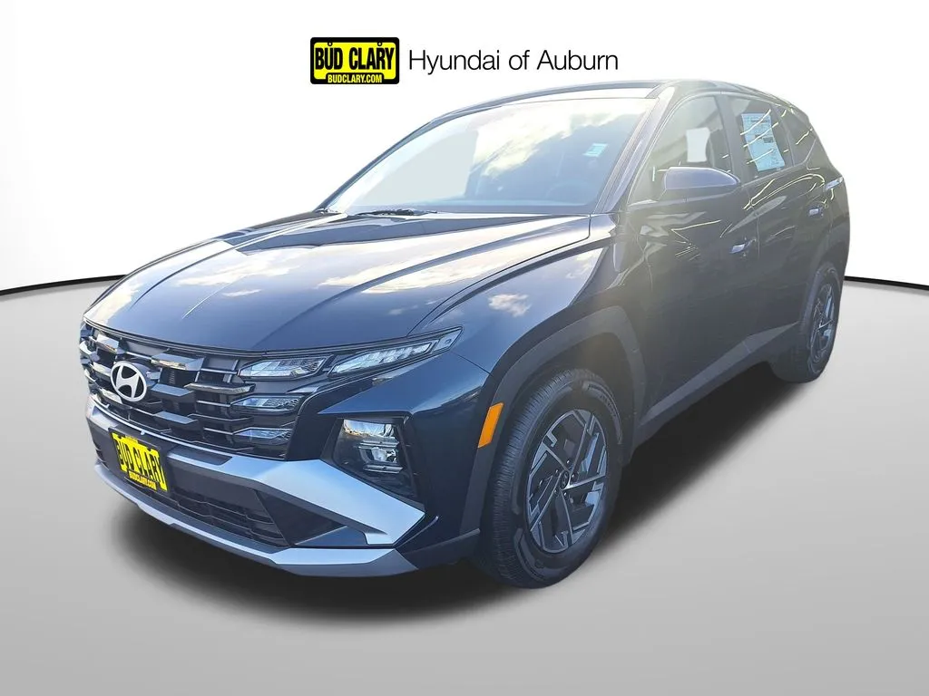 2026 Hyundai Tucson Blue SE's photo