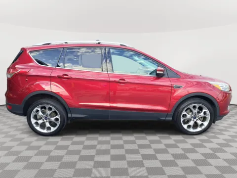 More photos of 2016 Ford Escape Titanium at Auburn Hyundai, WA