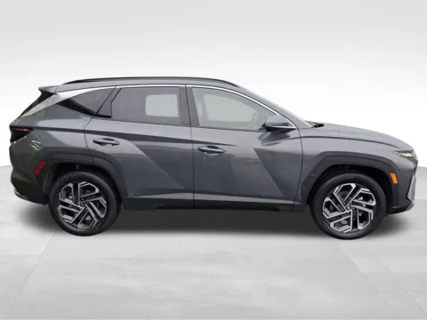 More photos of 2026 Hyundai Tucson Hybrid Limited at Bud Clary Auburn Hyundai, WA