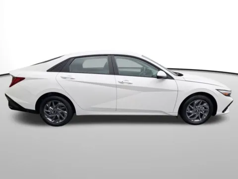 More photos of 2026 Hyundai Elantra Hybrid Blue at Auburn Hyundai, WA