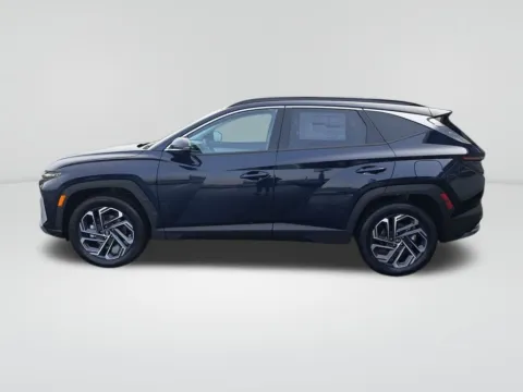 Photos of 2026 Hyundai Tucson Hybrid Limited for sale in Auburn, WA at Auburn Hyundai