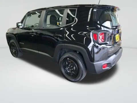 Another view of 2022 Jeep Renegade Sport for sale in Auburn, WA at Auburn Hyundai
