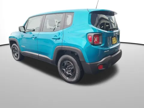 Another view of 2022 Jeep Renegade Sport for sale in Auburn, WA at Bud Clary Auburn Hyundai