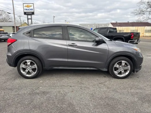 More photos of 2017 Honda HR-V EX-L Navi at Hixson Chevrolet of DeRidder, LA