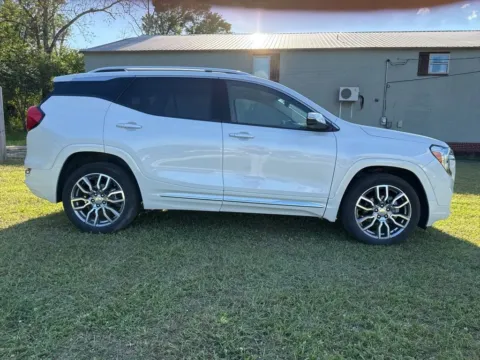 More photos of 2024 GMC Terrain Denali at Hixson Chevrolet of DeRidder, LA