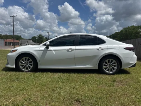 More photos of 2023 Toyota Camry LE at Hixson Chevrolet of DeRidder, LA
