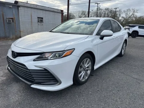 White 2023 Toyota Camry LE for sale in DeRidder, LA