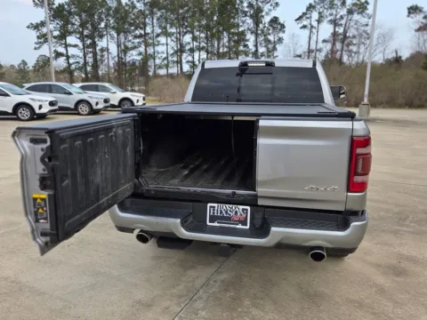 More photos of 2022 Ram 1500 Limited at Hixson Chevrolet of DeRidder, LA