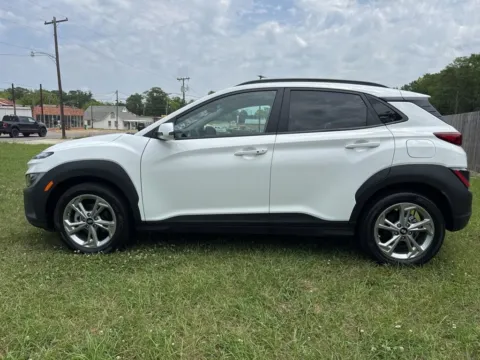 More photos of 2023 Hyundai Kona SEL at Hixson Chevrolet of DeRidder, LA