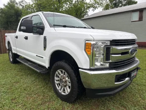 Another view of 2017 Ford Super Duty F-250 SRW XLT for sale in DeRidder, LA at Hixson Chevrolet of DeRidder
