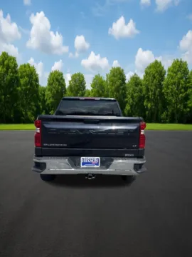 More photos of 2022 Chevrolet Silverado 1500 LT at Hixson Chevrolet of DeRidder, LA