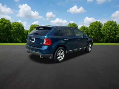 More photos of 2011 Ford Edge SEL at Hixson Chevrolet of DeRidder, LA