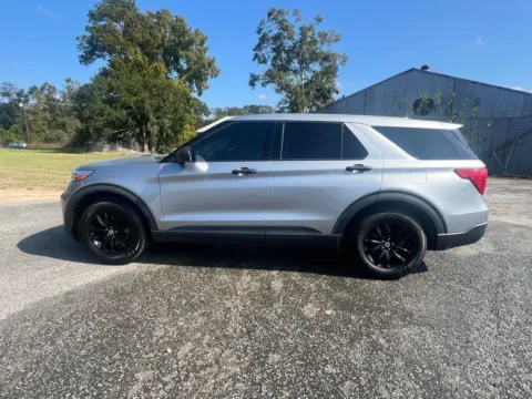 More photos of 2020 Ford Explorer at Hixson Chevrolet of DeRidder, LA