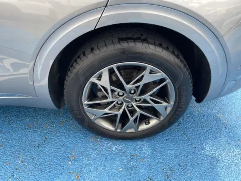 More photos of 2022 Genesis GV70 2.5T at Hixson Autoplex of Alexandria Ford, LA