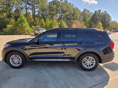 Photos of 2025 Ford Explorer Active for sale in Leesville, LA at Hixson Ford Leesville