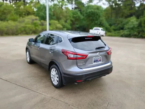More photos of 2020 Nissan Rogue Sport S at Hixson Ford Leesville, LA