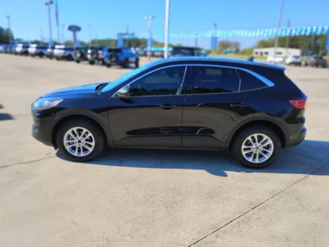 Photos of 2022 Ford Escape SE for sale in Leesville, LA at Hixson Ford Leesville
