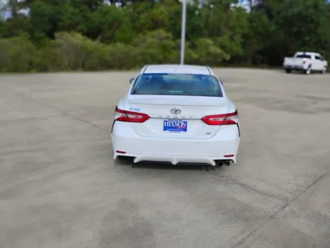 More photos of 2020 Toyota Camry SE at Hixson Ford Leesville, LA