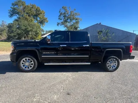 More photos of 2019 GMC Sierra 2500HD Denali at Hixson Autoplex of Alexandria Ford, LA