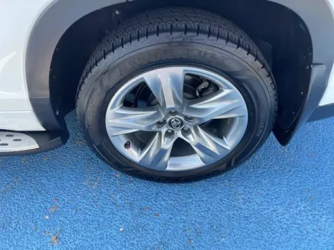 More photos of 2019 Toyota Highlander at Hixson Autoplex of Alexandria Ford, LA