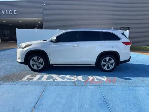 Photos of 2019 Toyota Highlander for sale in Alexandria, LA at Hixson Autoplex of Alexandria Ford
