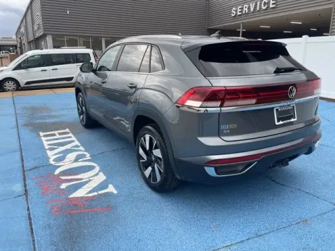 More photos of 2024 Volkswagen Atlas Cross Sport 2.0T SE w/Technology at Hixson Autoplex of Alexandria Ford, LA
