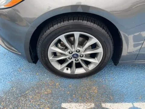 Another view of 2017 Ford Fusion SE for sale in Alexandria, LA at Hixson Autoplex of Alexandria Ford