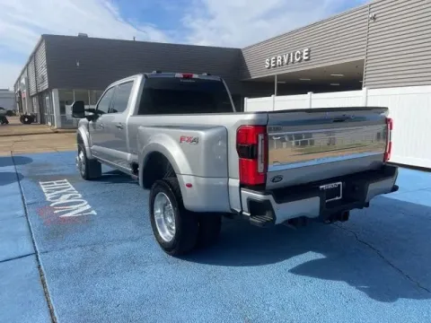 More photos of 2024 Ford Super Duty F-450 DRW Platinum at Hixson Autoplex of Alexandria Ford, LA