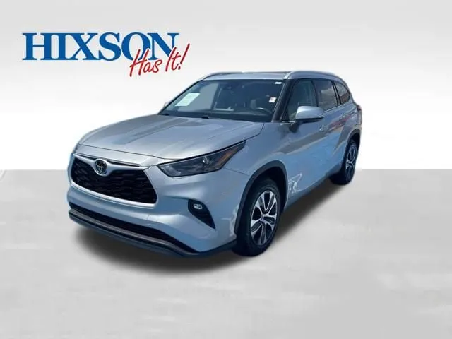 Green 2022 Toyota Highlander XLE for sale in Alexandria, LA