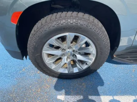 Another view of 2023 Chevrolet Suburban Premier for sale in Alexandria, LA at Hixson Autoplex of Alexandria Ford