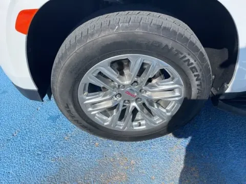 Another view of 2021 GMC Yukon SLT for sale in Alexandria, LA at Hixson Autoplex of Alexandria Ford