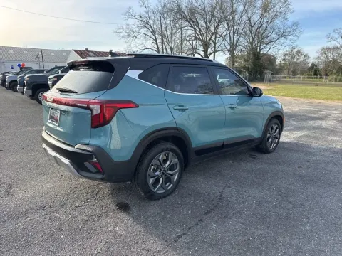 More photos of 2024 Kia Seltos S at Hixson Chevrolet of DeRidder, LA