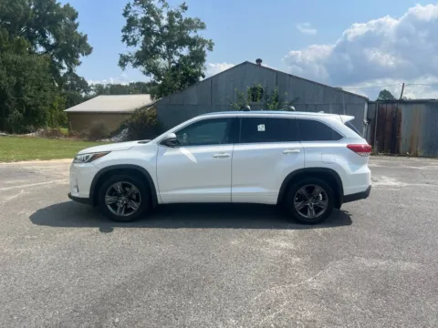 More photos of 2018 Toyota Highlander Limited Platinum at Hixson Chevrolet of DeRidder, LA