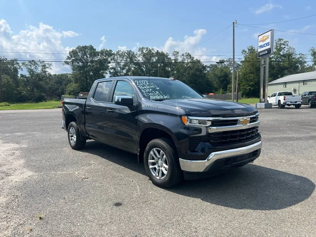 Gray 2022 Chevrolet Silverado 1500 LT for sale in DeRidder, LA