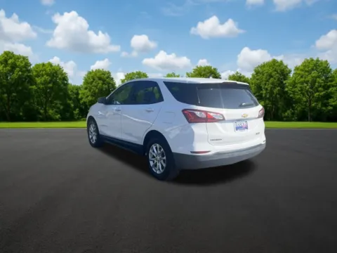 More photos of 2020 Chevrolet Equinox LS at Hixson Chevrolet of DeRidder, LA