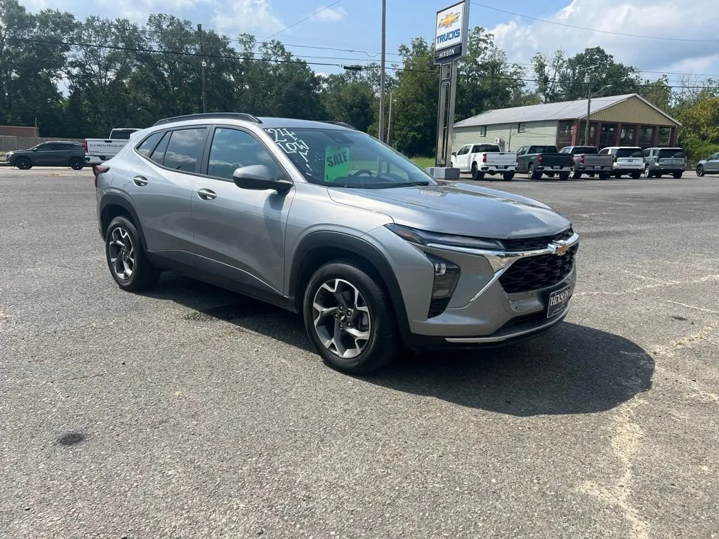 Gray 2024 Chevrolet Trax LT for sale in DeRidder, LA