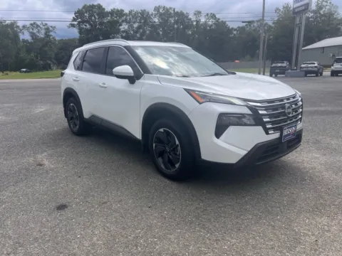 White 2024 Nissan Rogue SV for sale in DeRidder, LA