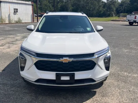 Photos of 2025 Chevrolet Trax LT for sale in DeRidder, LA at Hixson Chevrolet of DeRidder