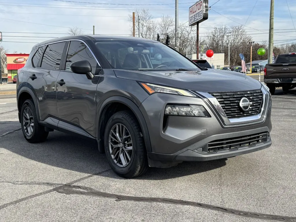 2021 Nissan Rogue S's photo